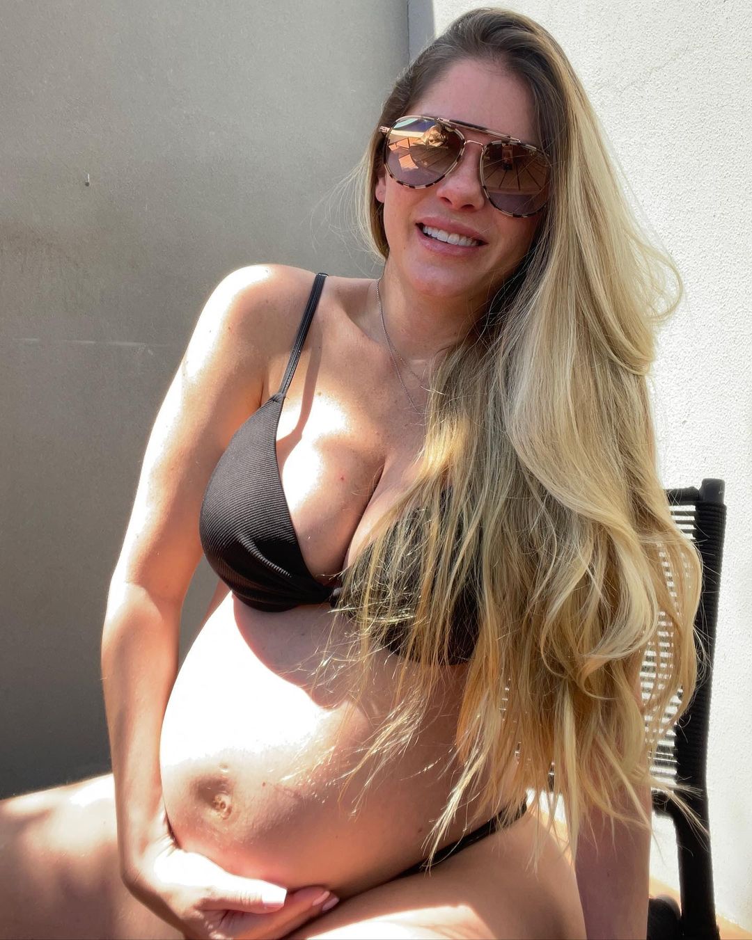 Bárbara Evans durante a primeira gestação