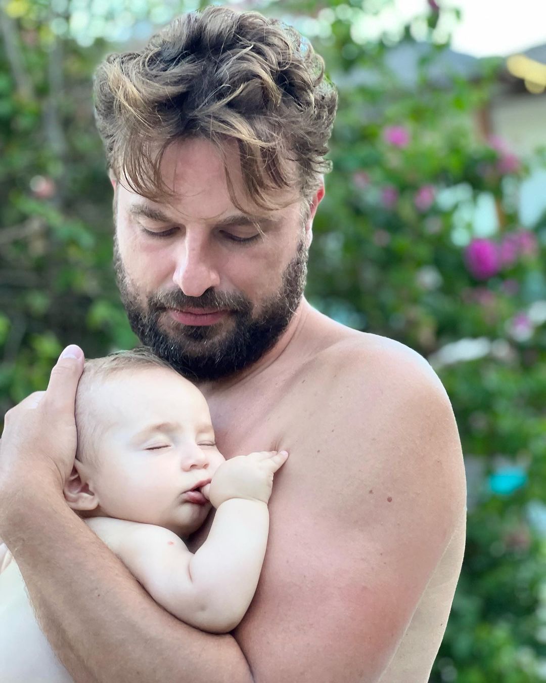 Cássio Reis com o filho, Romeo