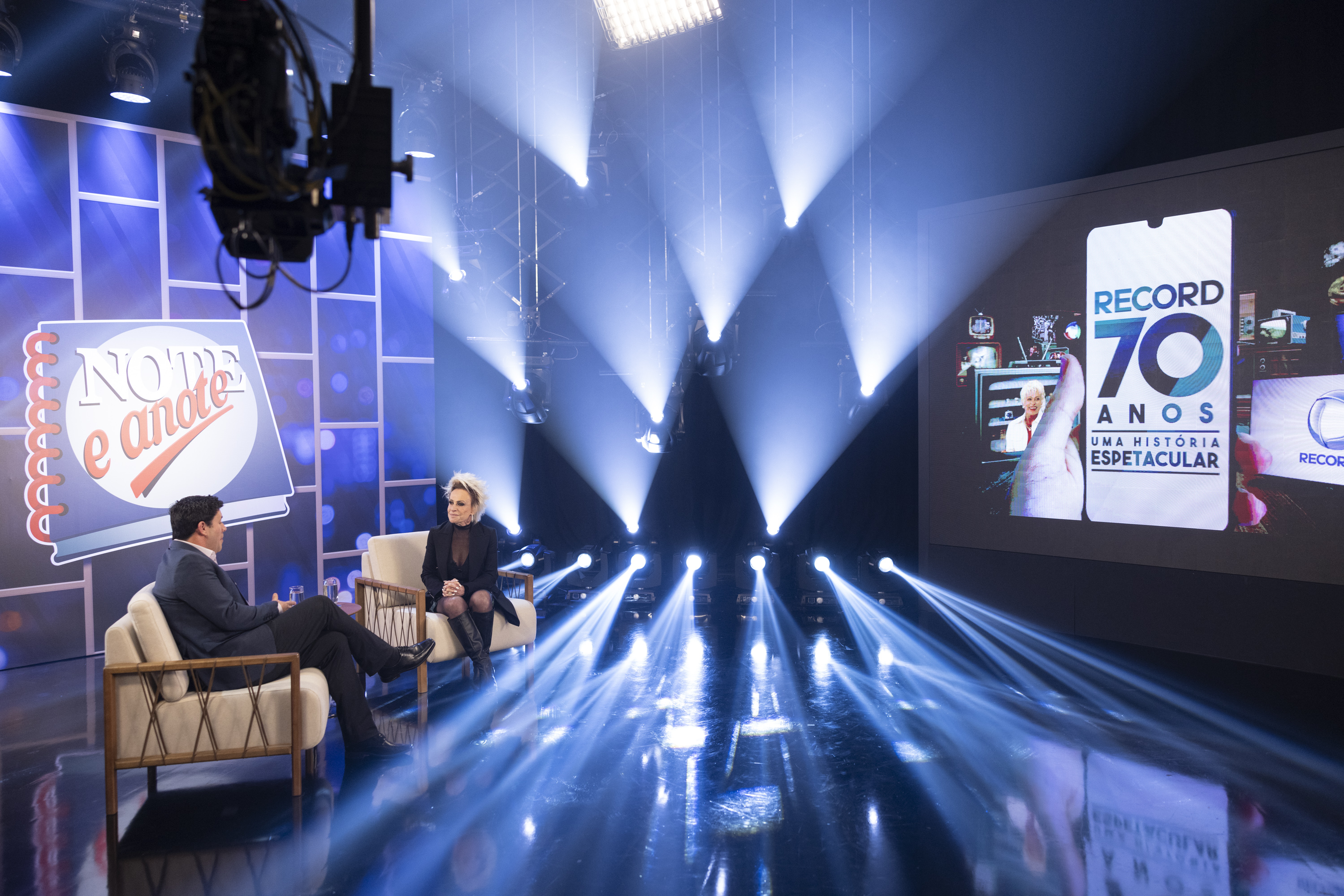 Ana Maria Braga na Record para homenagem aos 70 anos da emissora