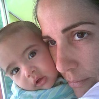 Gloria Pires com Bento ainda bebê