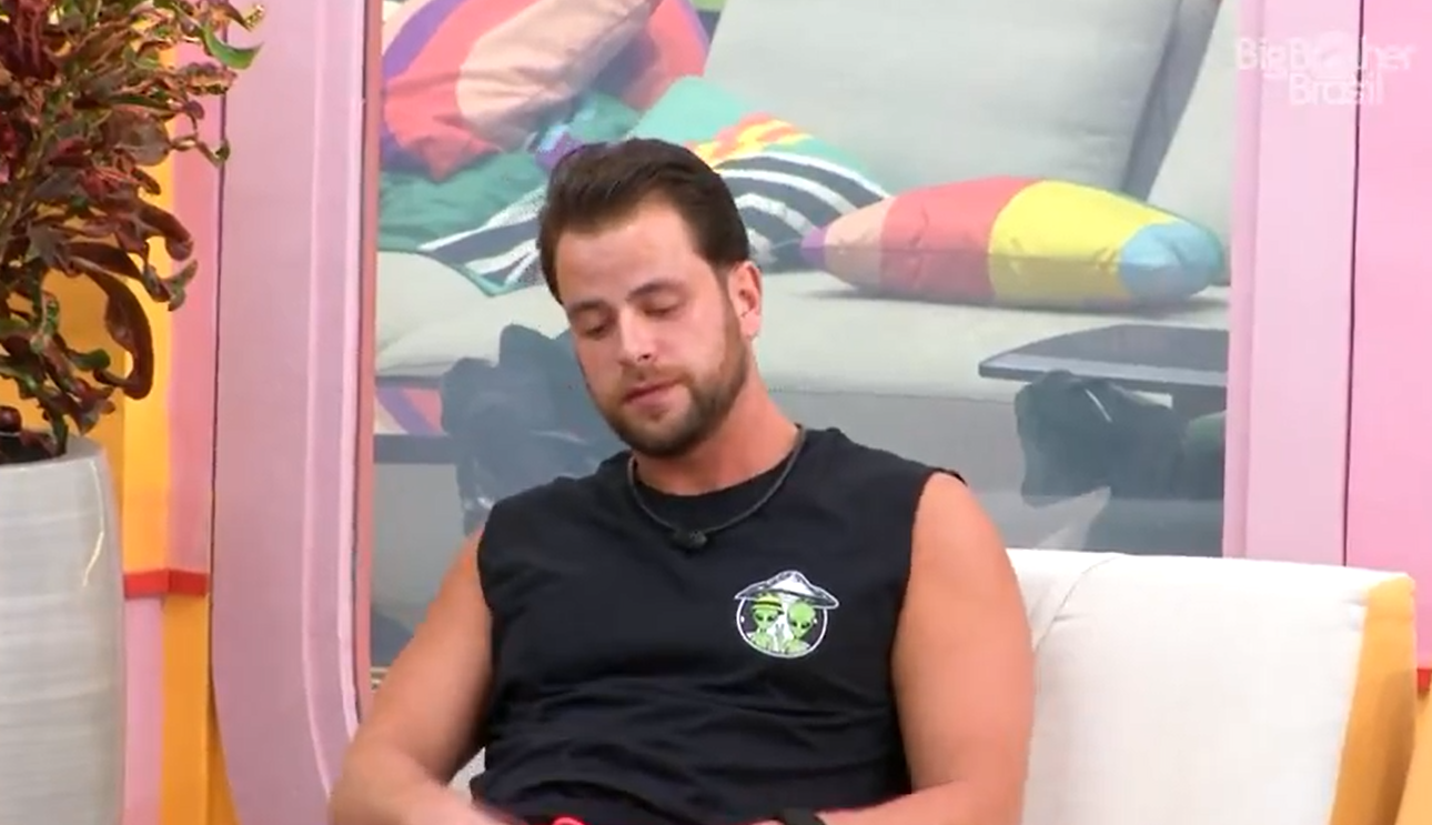 Gustavo critica Arthur após formação de paredão