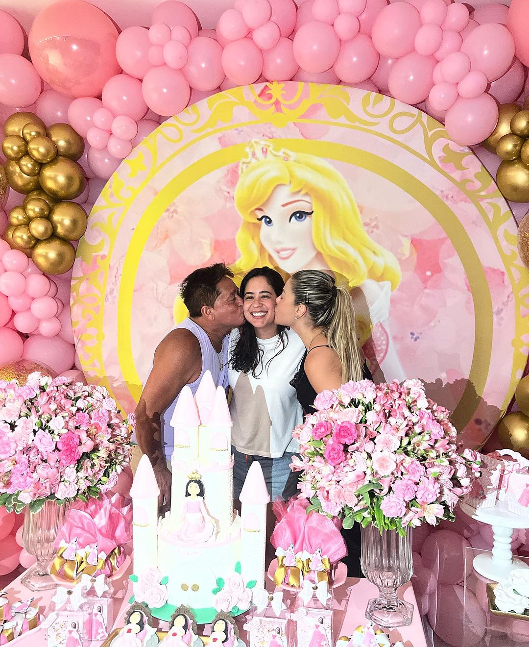 Leonardo, Monyque Costa e Poliana Rocha