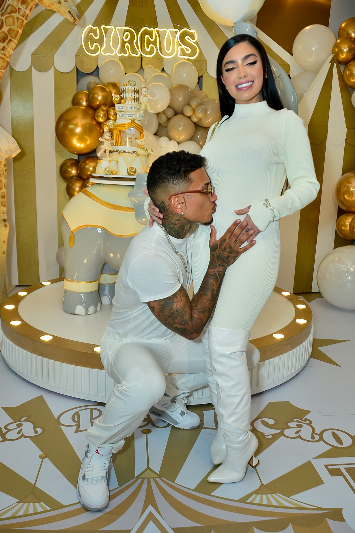 MC Mirella e Dynho Alves no Chá-Revelação