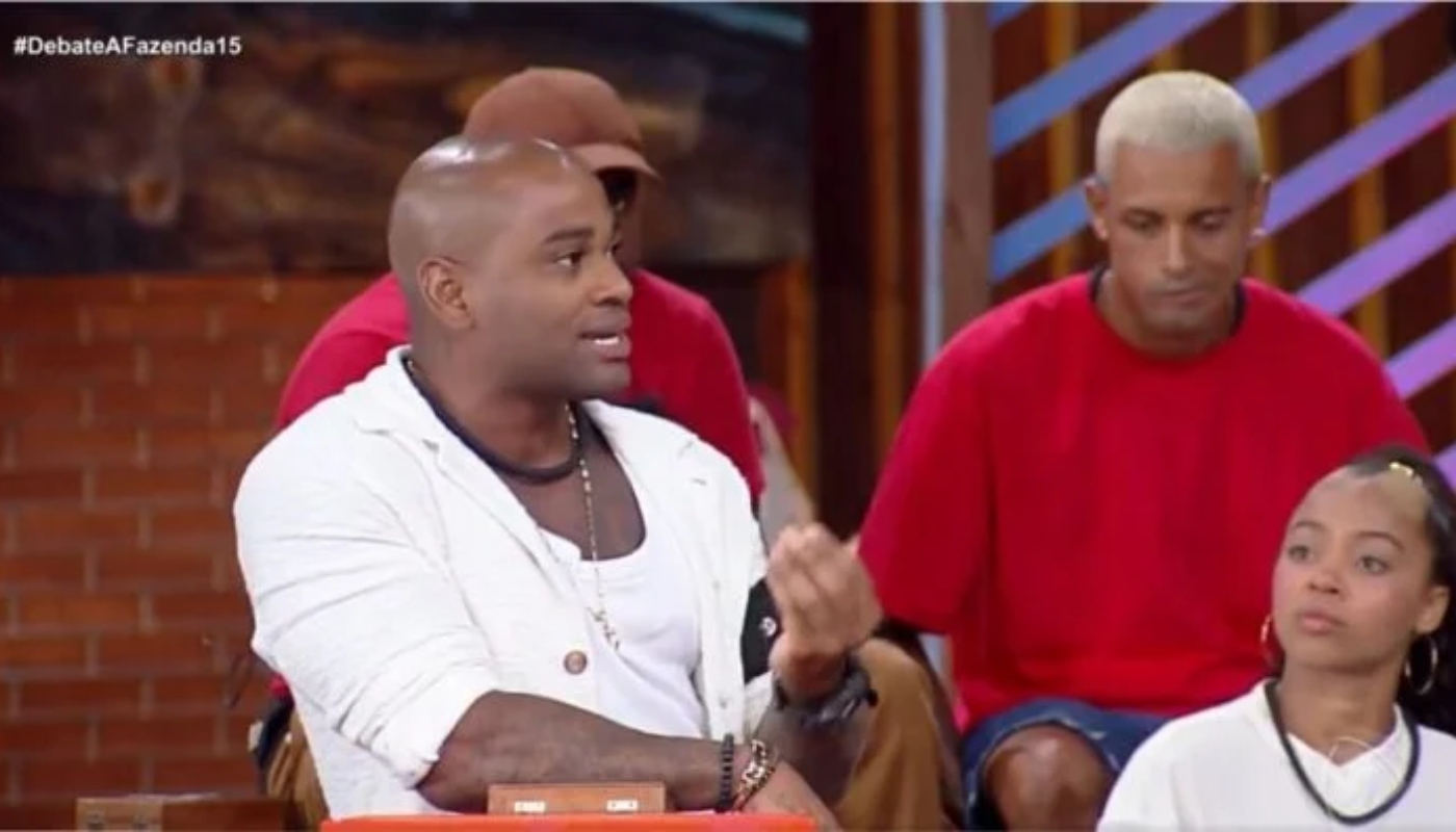 Record exibe Lavação de Roupa Suja em