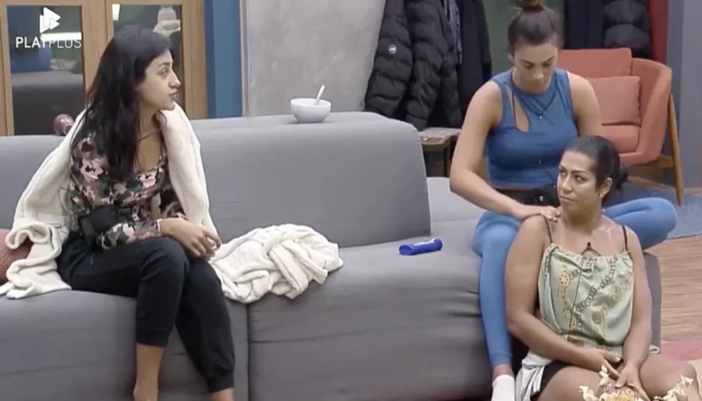 Grupo A conversa sobre força de Babi em