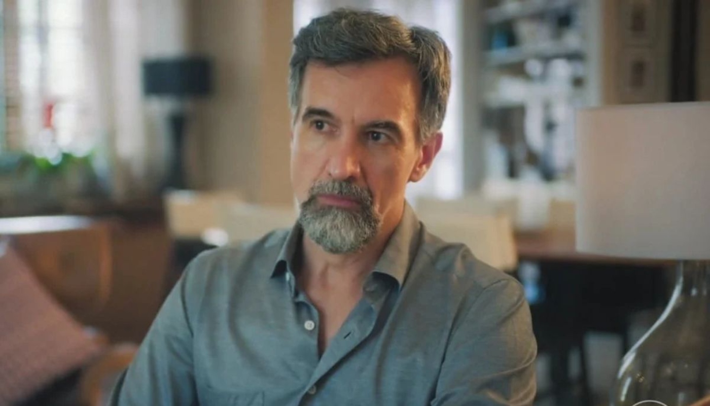 Ademir (Charles Fricks) em