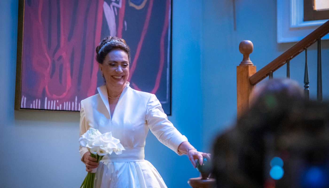 Agatha (Eliane Giardini) em