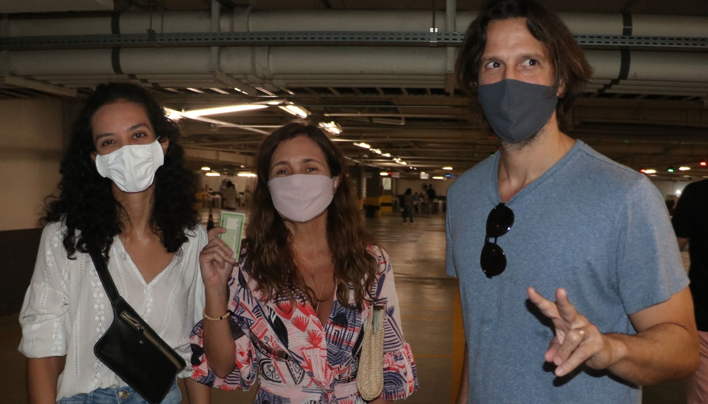 Agnes, Adriana Esteves e Vladimir Brichta