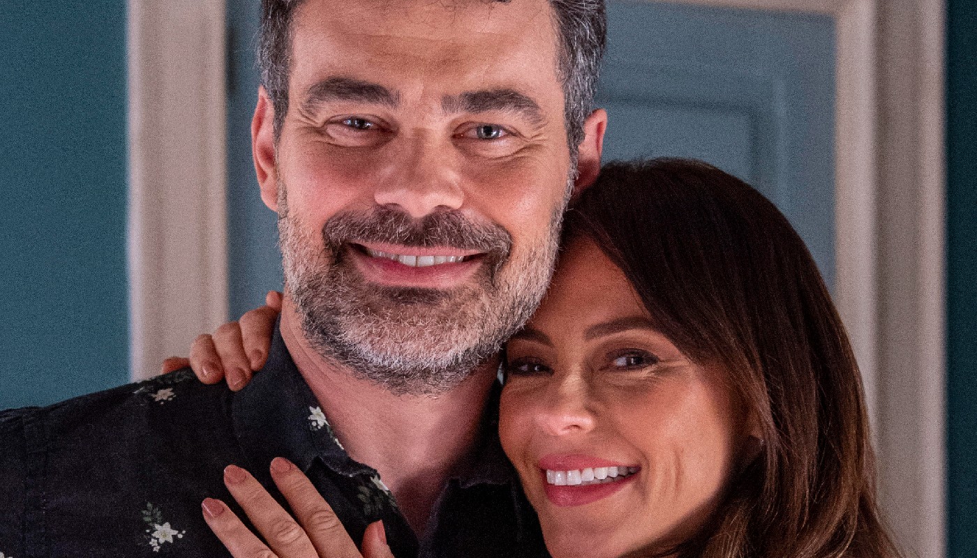 Alfredo ( Carmo Dalla Vecchia) e Pat (Paolla Oliveira) são casados em