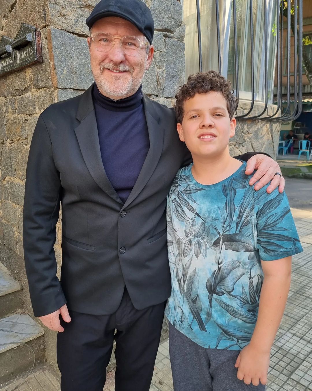 Antonio Calloni será Stuart