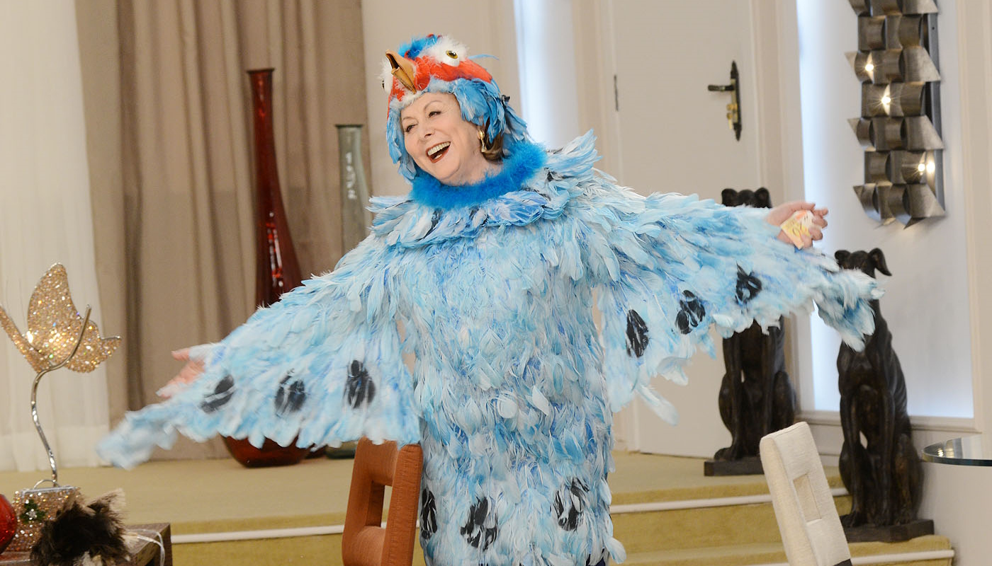 Aracy Balabanian como Cassandra em