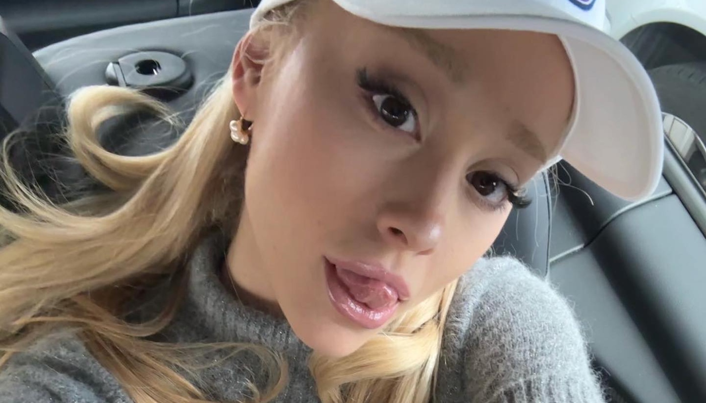 Ariana Grande é cantora e dona de hits como