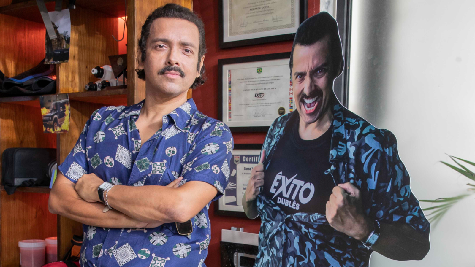 Armandinho (Rodrigo Fagundes) em