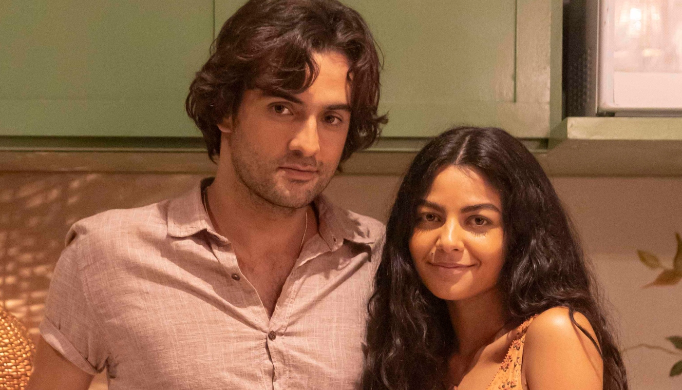 Quinota (Larissa Bocchino) e Artur (Túlio Starling) em