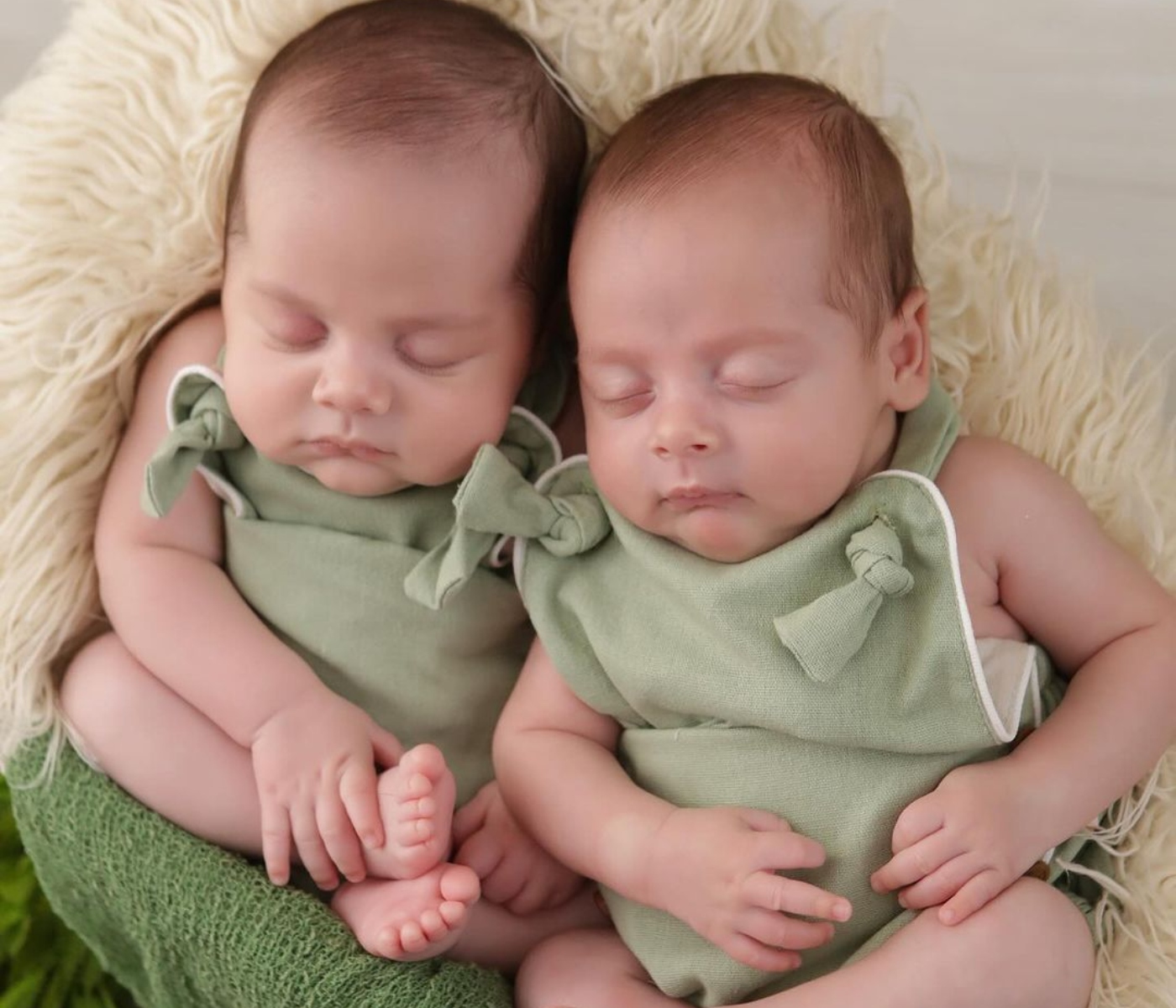 Bárbara Evans mostra ensaio de Álvaro e Antônio