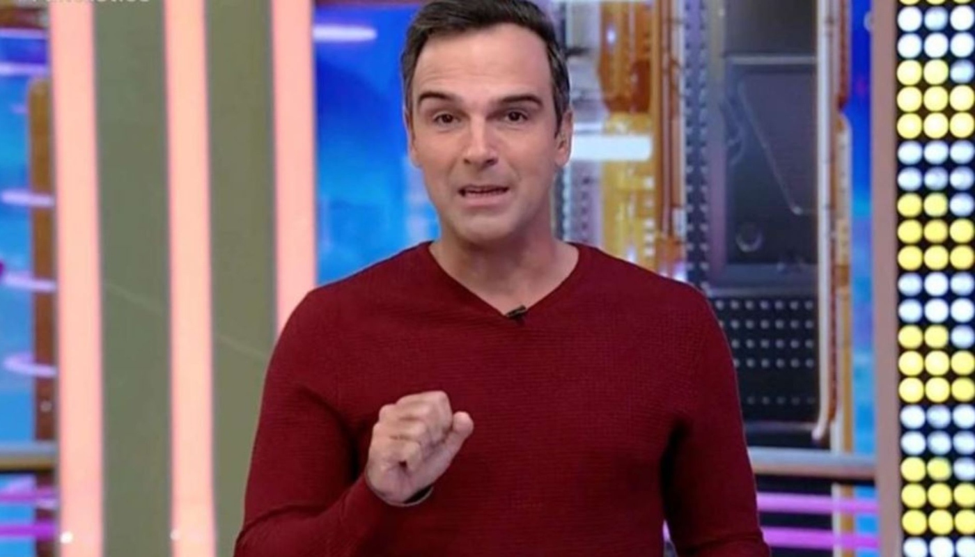 Tadeu Schmidt anuncia duplas do BBB23