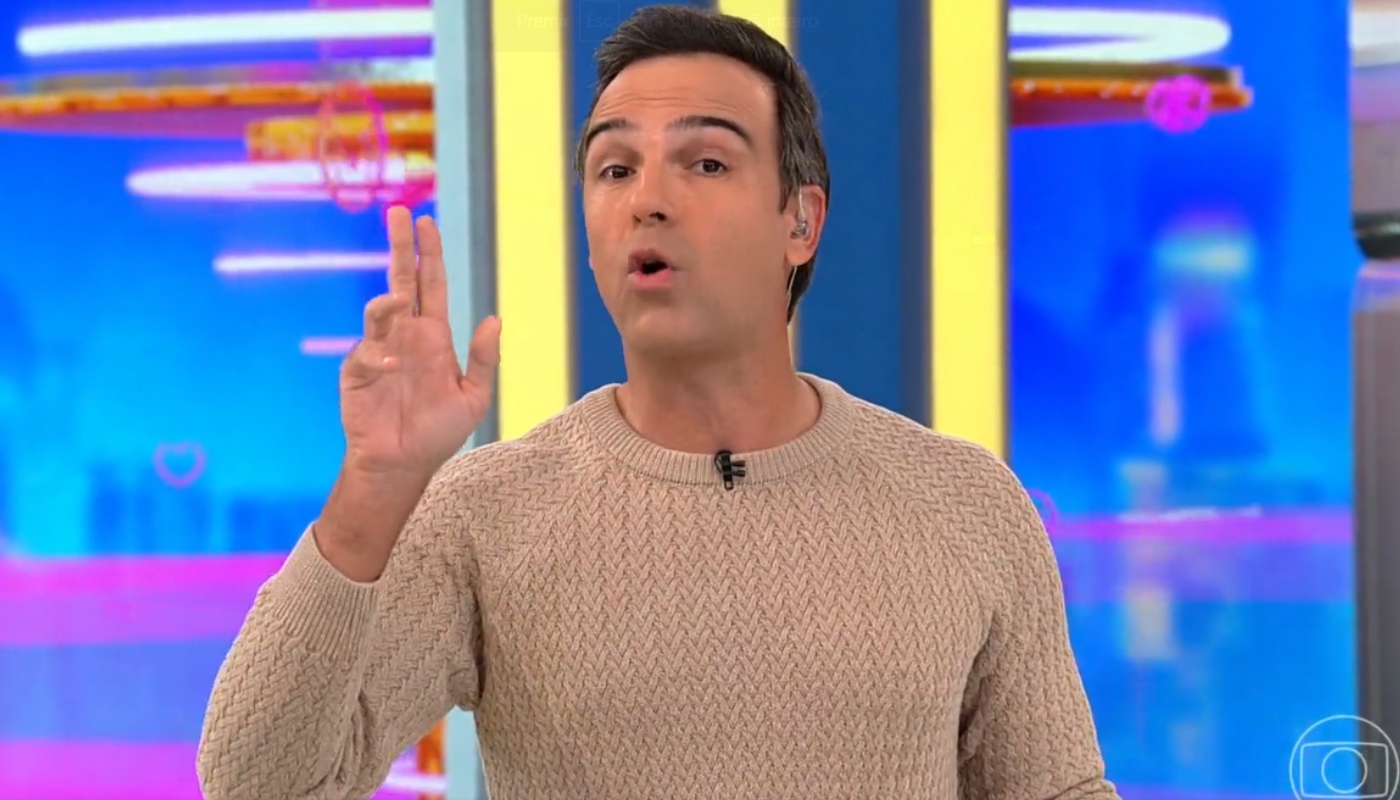 Tadeu Schmidt anuncia repescagem no BBB23