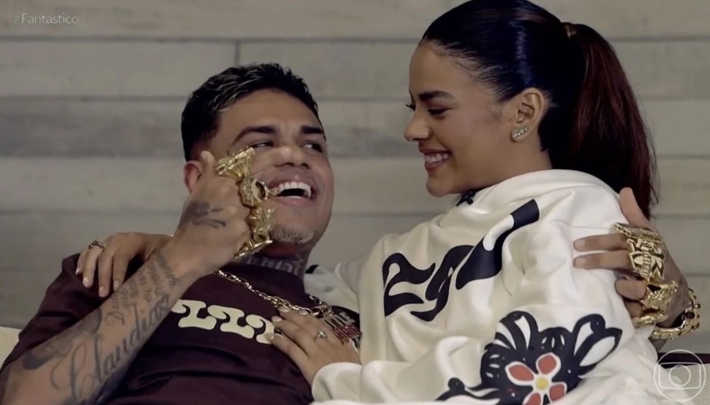 MC Cabelinho e Bella Campos no