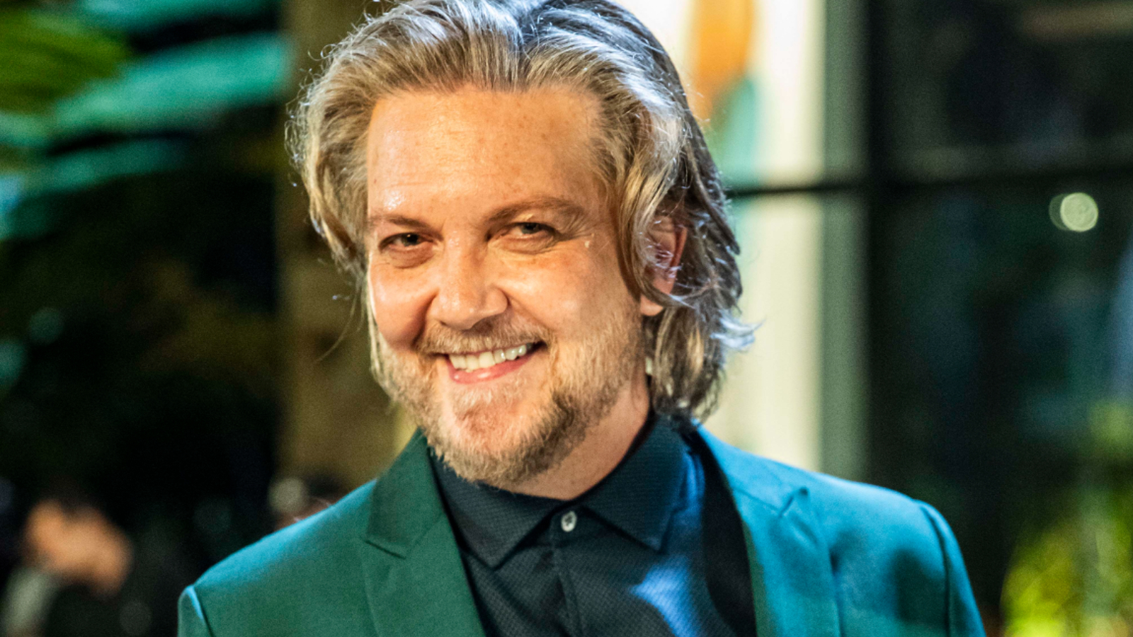 Bob Wright/Duarte (Kiko Mascarenhas) em