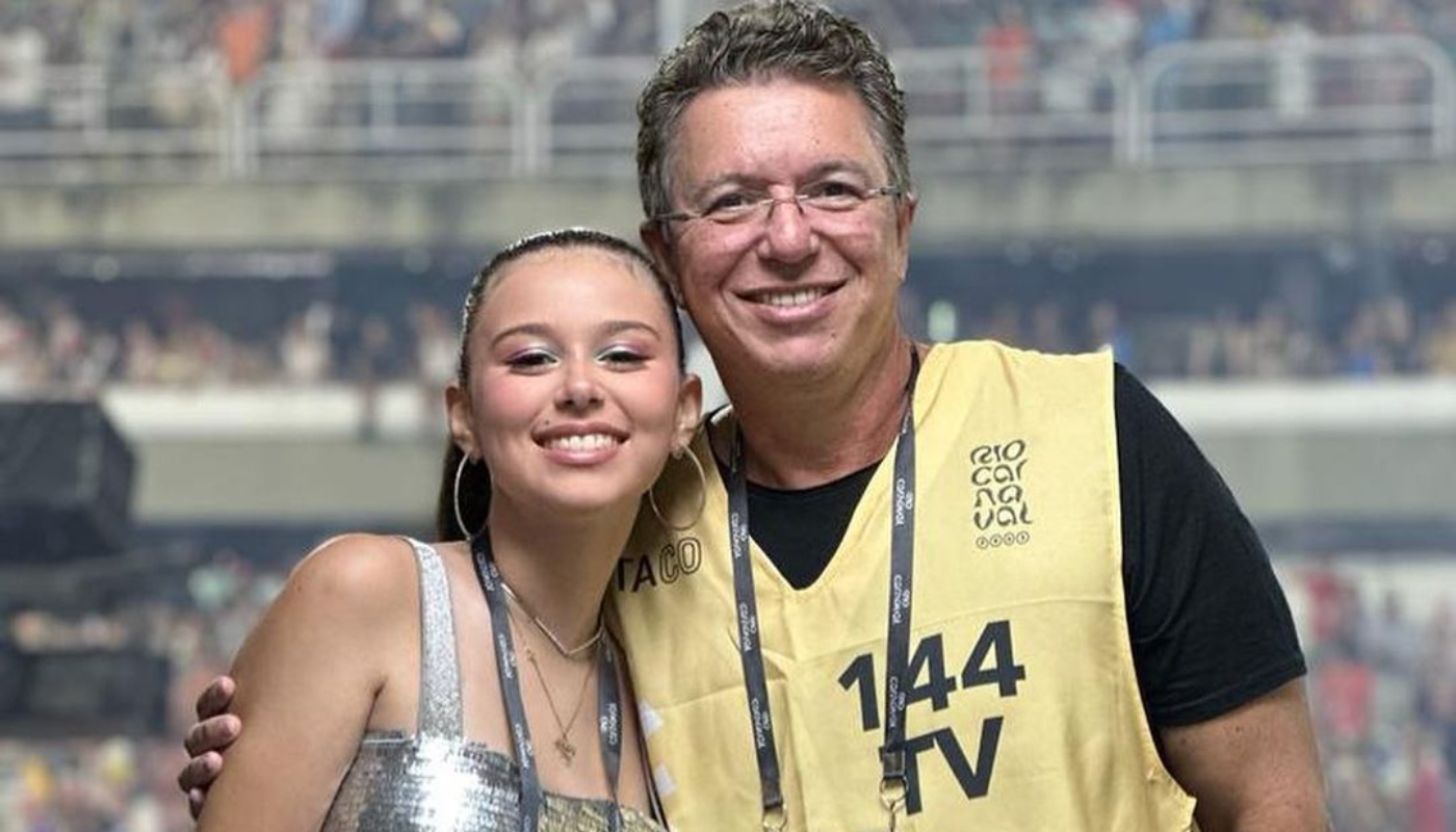 Boninho ao lado da filha Bella em foto