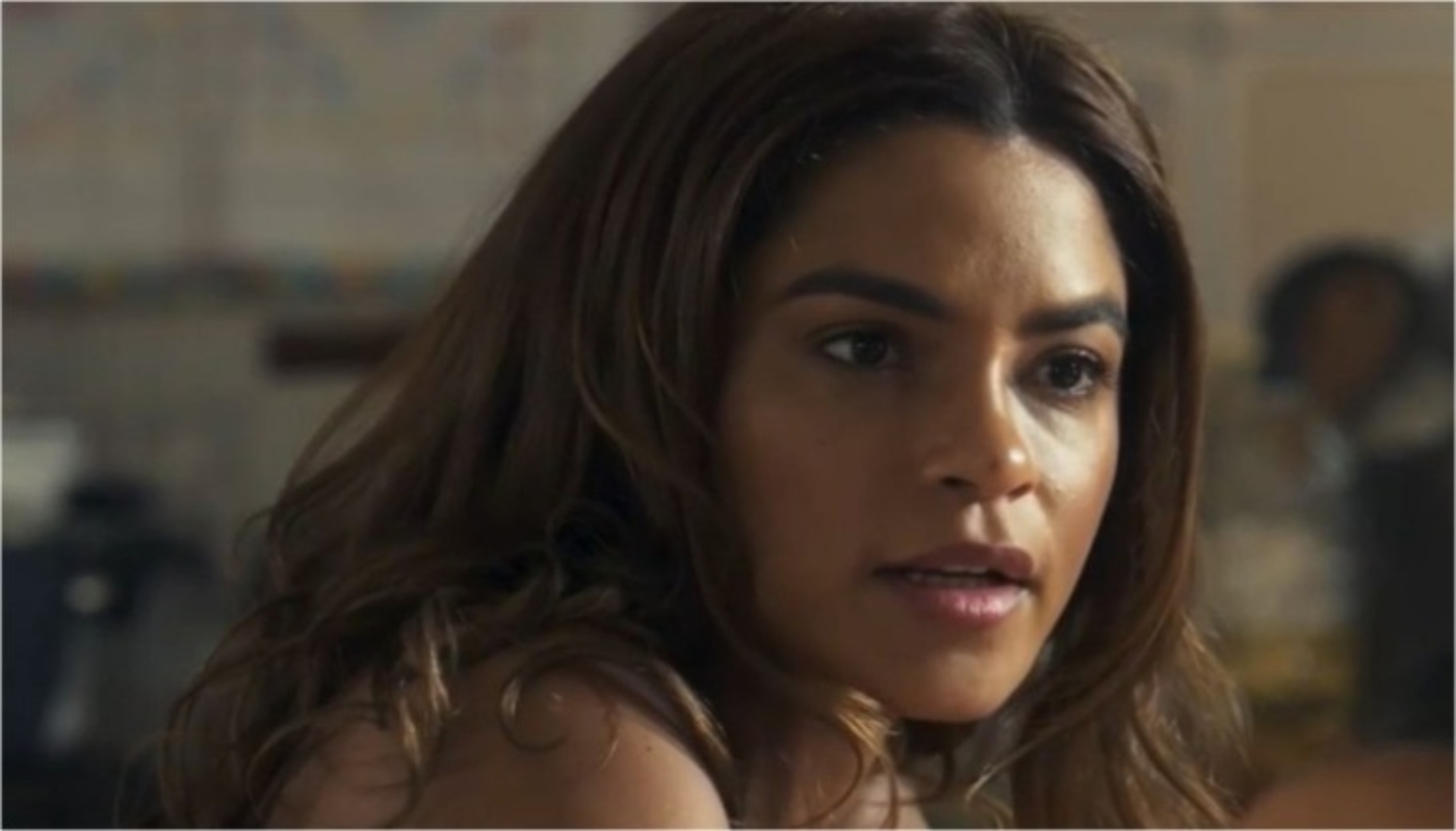 Brisa (Lucy Alves) em