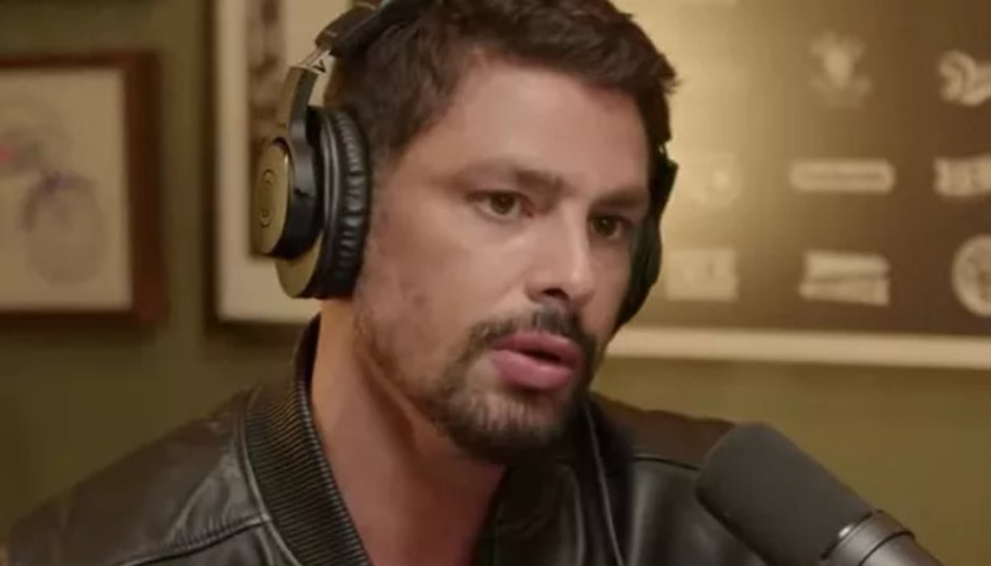 Cauã Reymond em participação no Podpah