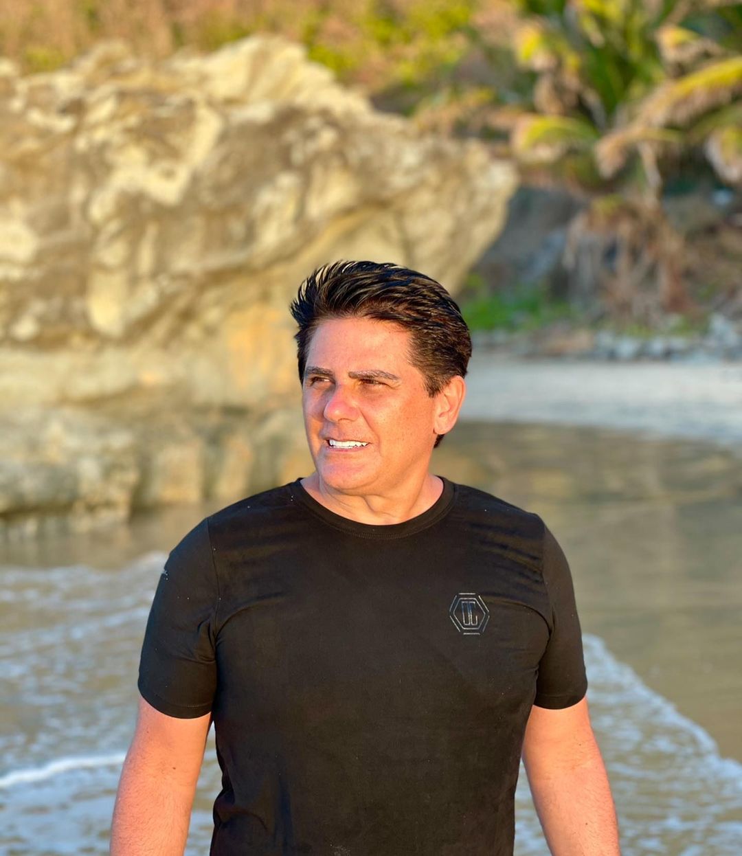 Apresentador César Filho