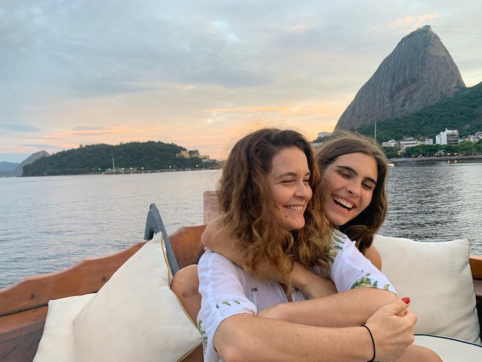 Claudia Abreu e a filha Maria Maud