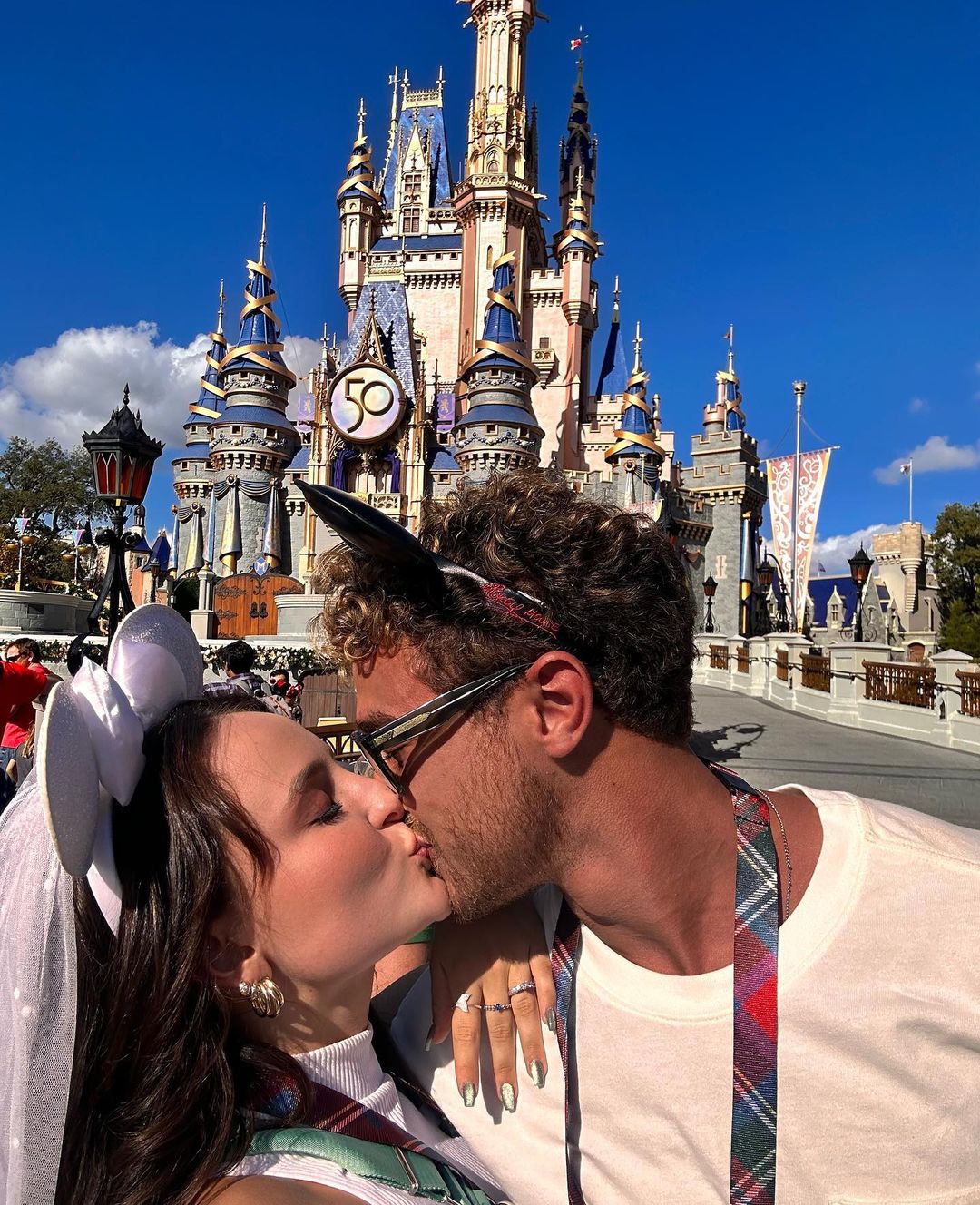 Larissa Manoela e André Luiz Frambach