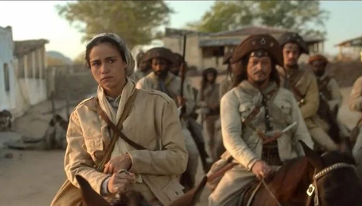 Luzia dos Santos (Nanda Costa) em