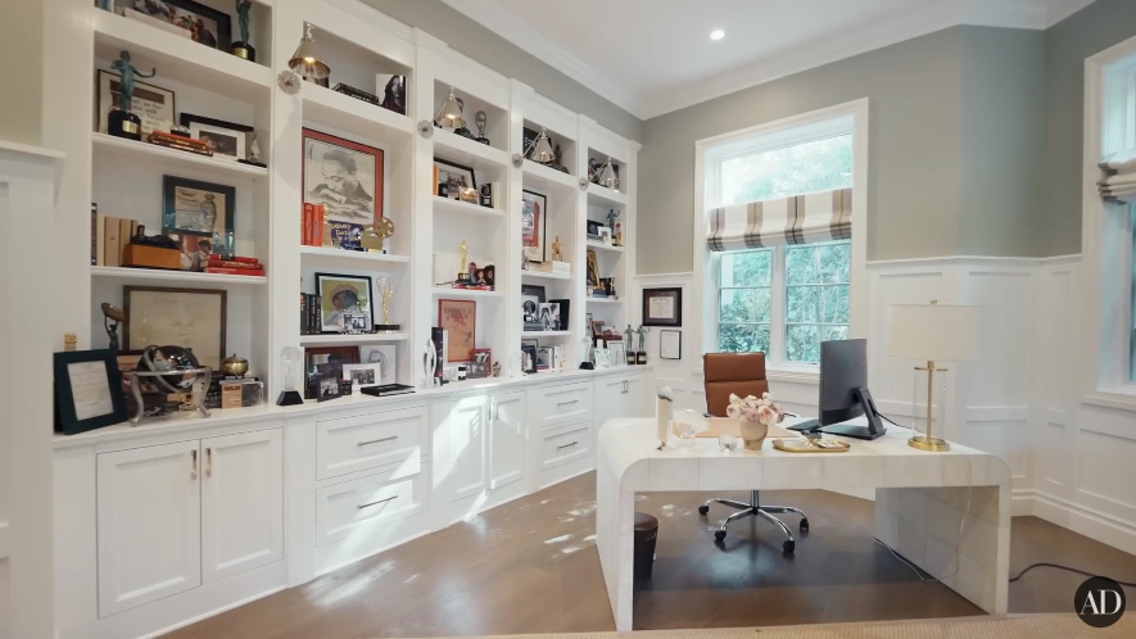 Escritório da mansão de Viola Davis.