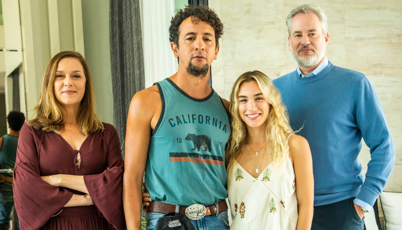 Ingrid (Gisela Reimann), José Lucas (Irandhir Santos), Érica (Marcela Fetter) e Ibraim (Dan Stulbach)