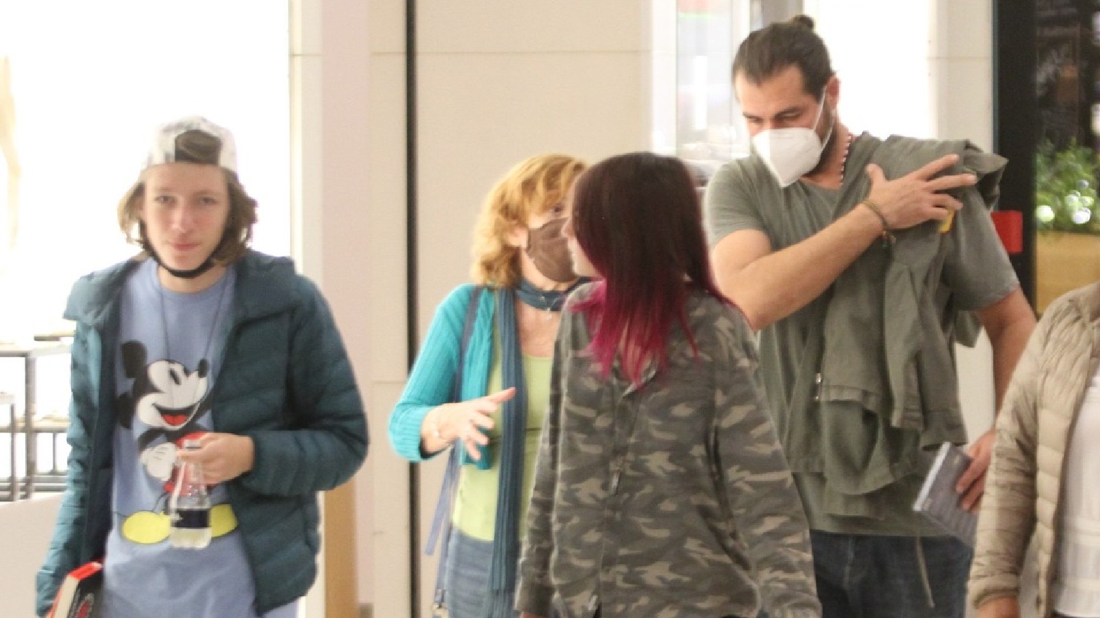 Vanessa Lóes e Thiago Lacerda ainda são pais de Pilar, de 8 anos.