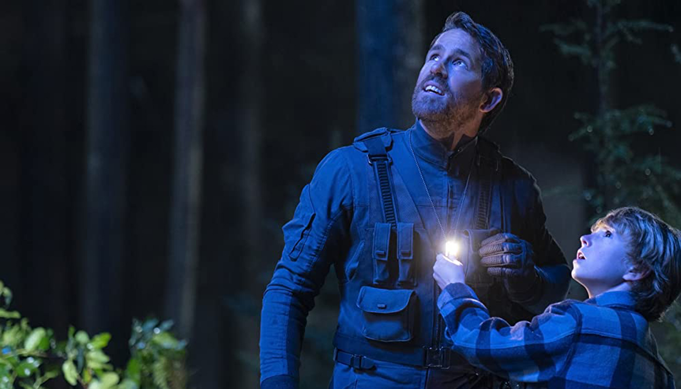 Ryan Reynolds e Walker Scobell em