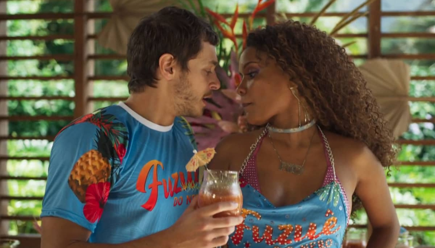 Francisco (Michel Joelsas) e Soraya (Heslaine Vieira) em