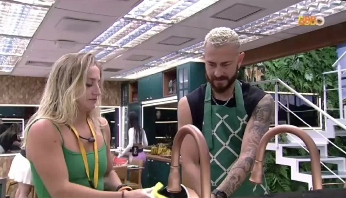 Fred conversa com Bruna Griphao no BBB23