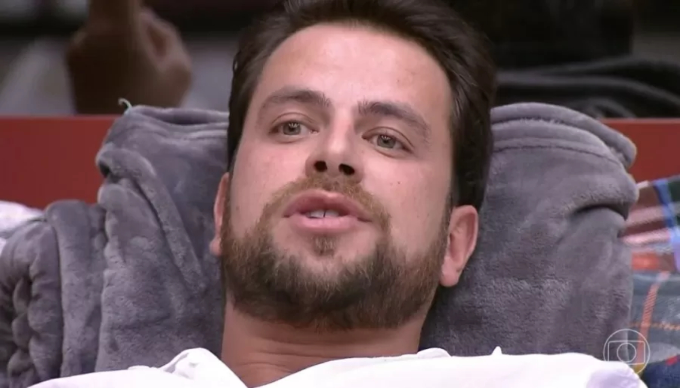 Gustavo alfineta Arthur no dia 101 do BBB22