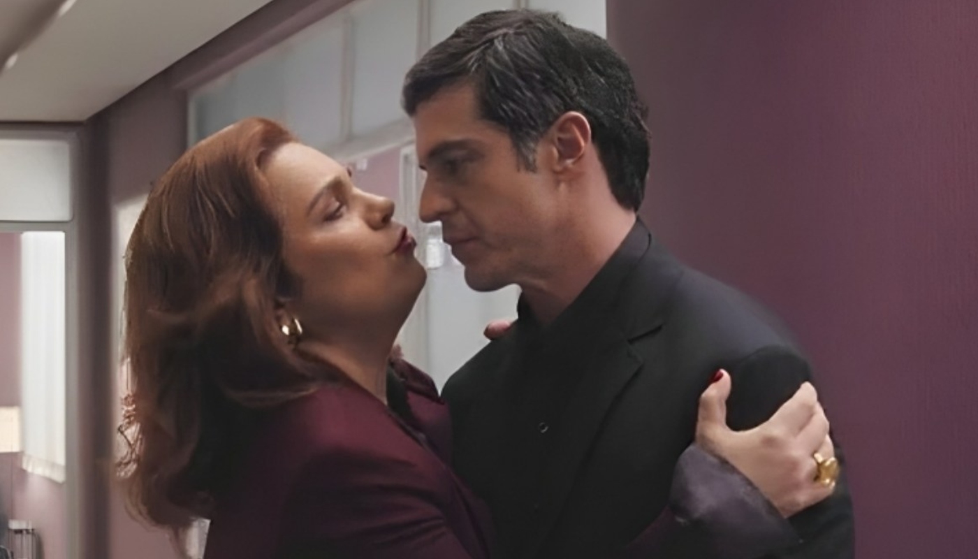 Helena (Isabel Teixeira) e Jonas (Mateus Solano) em