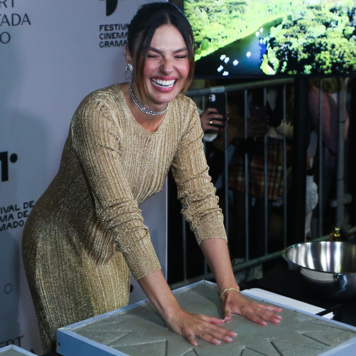 Isis Valverde e Marcus Buaiz em festival de Gramado