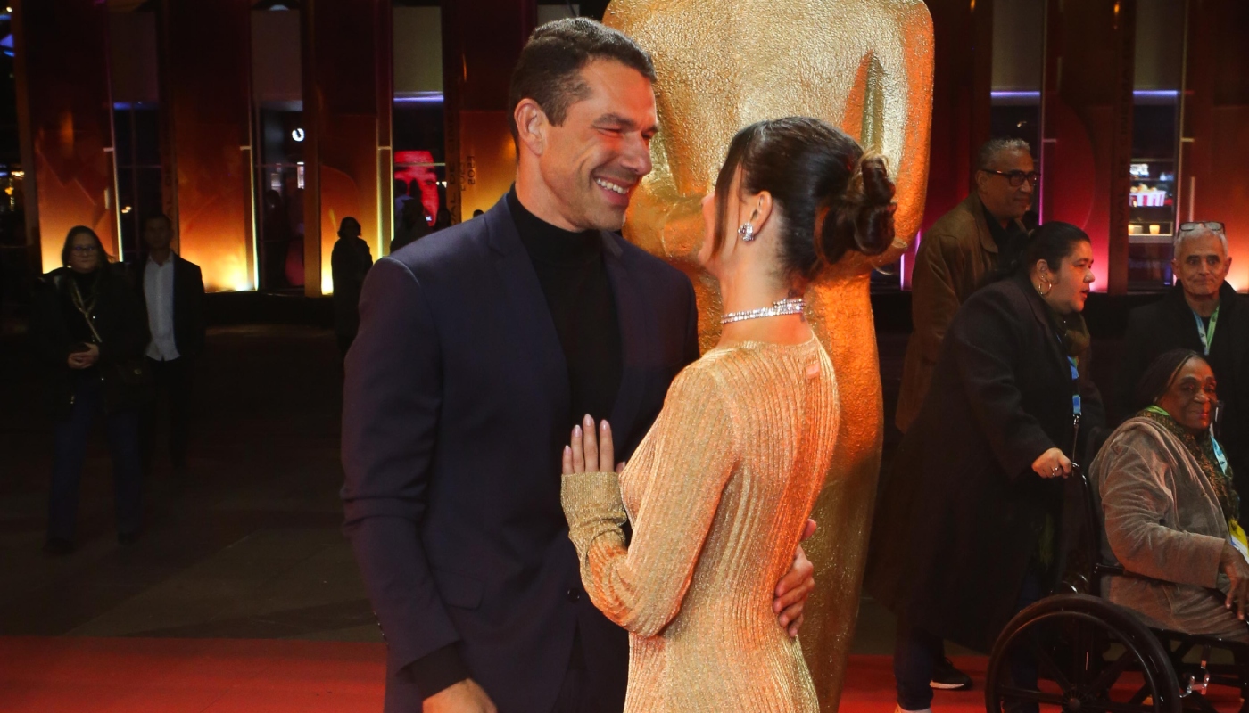 Isis Valverde e Marcus Buaiz em festival de Gramado