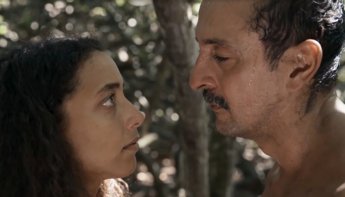 Joana e Tião Galinha (Alice Carvalho e Irandhir Santos) em