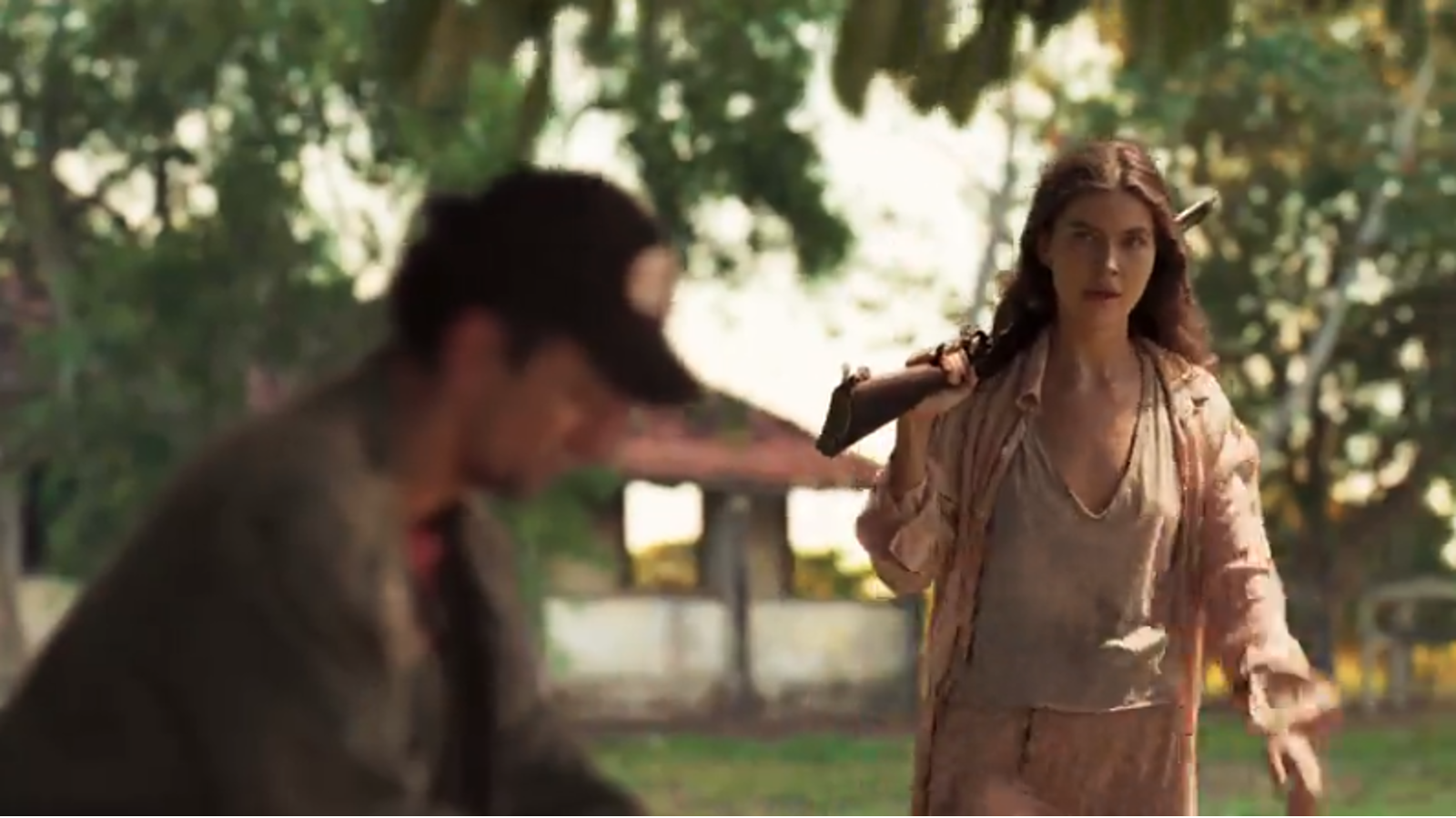 Juma (Alanis Guillen) decidiu ajudar Zé Lucas (Irandhir Santos) em