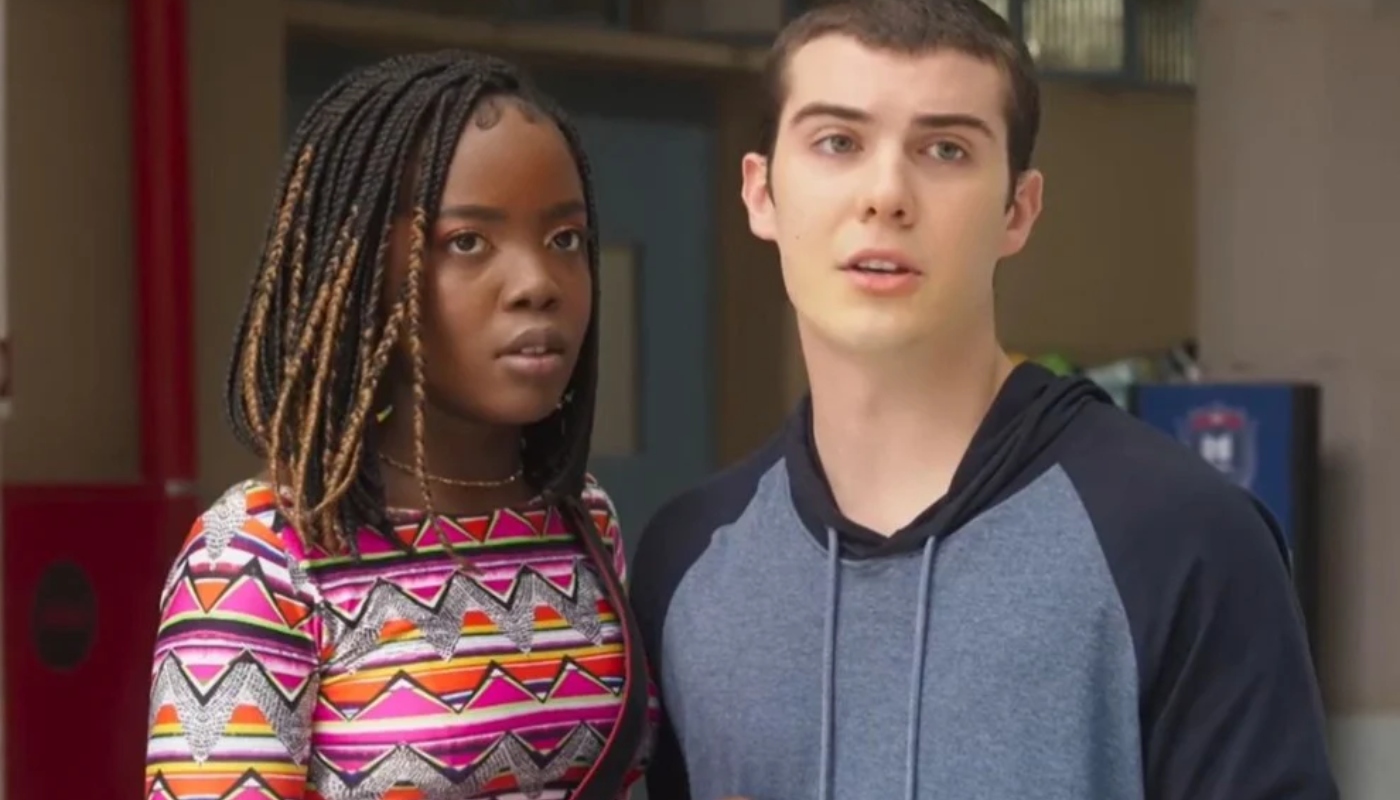 Kate (Clara Moneke) e Rafa (Caio Manhente) em