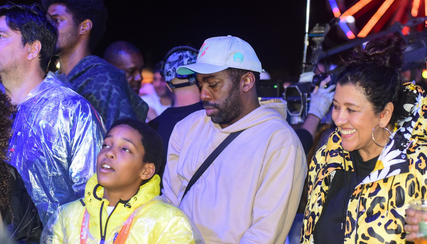 Lázaro Ramos curte show com os filhos no Rock in Rio