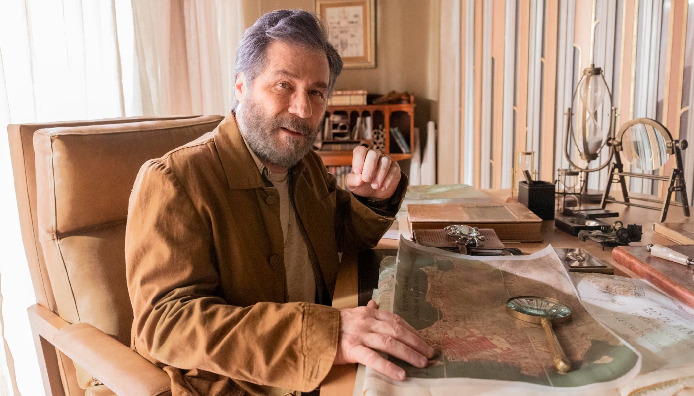 César (Leopoldo Pacheco) em