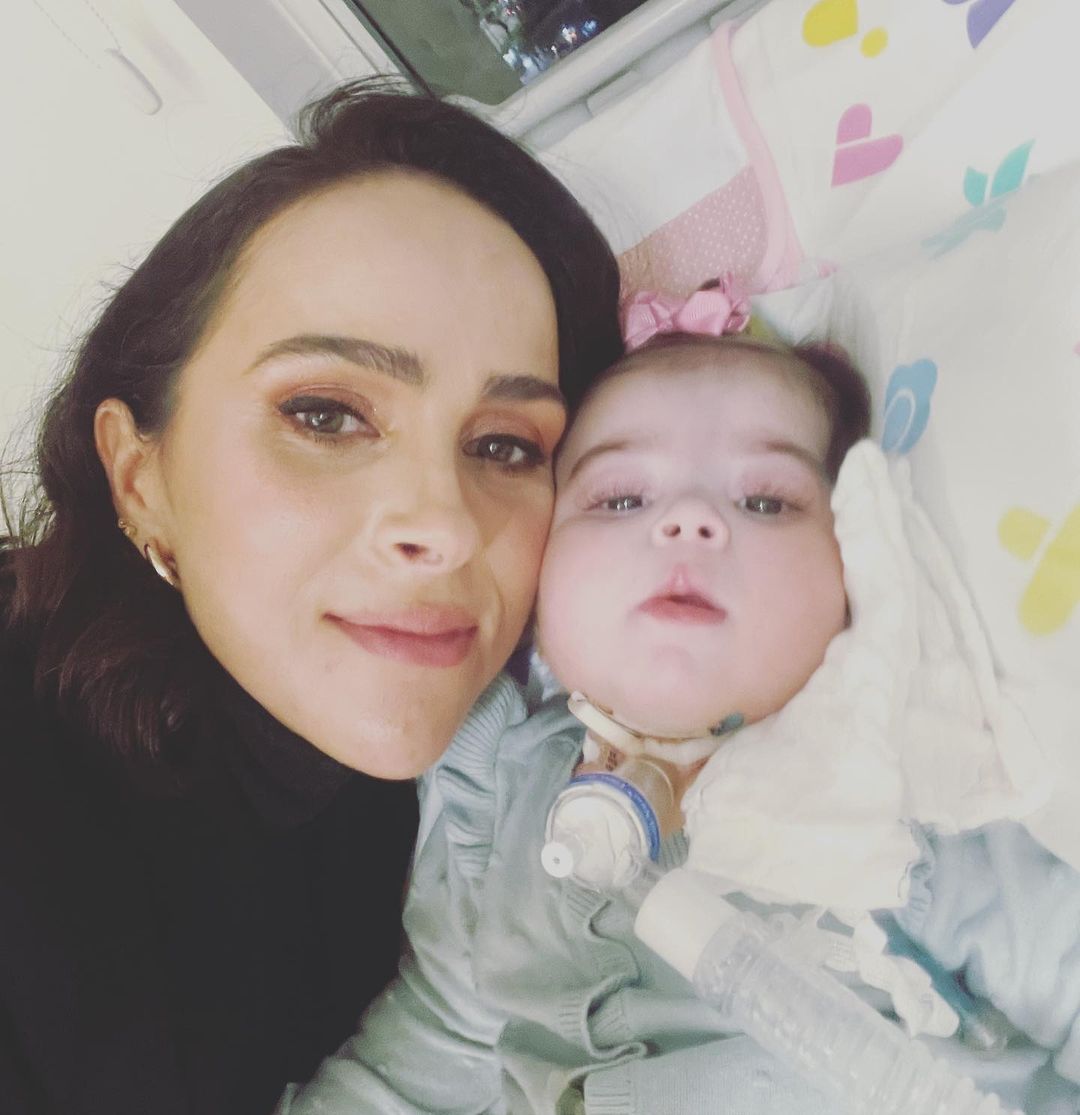 Maria Guilhermina com a mãe, Leticia Cazarré