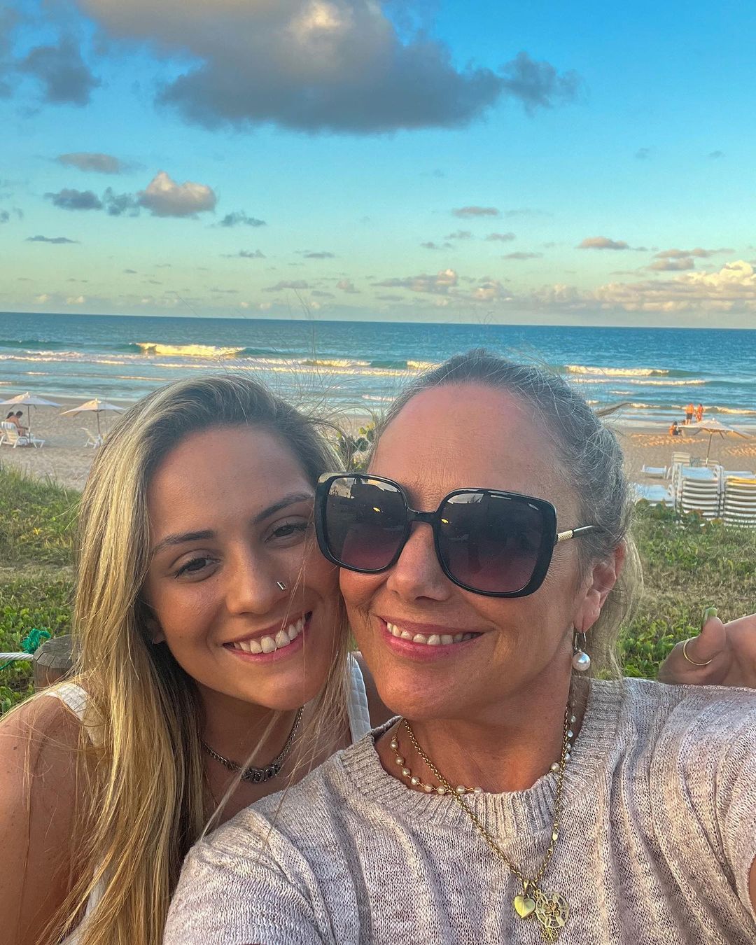 Luísa e Heloísa Périssé
