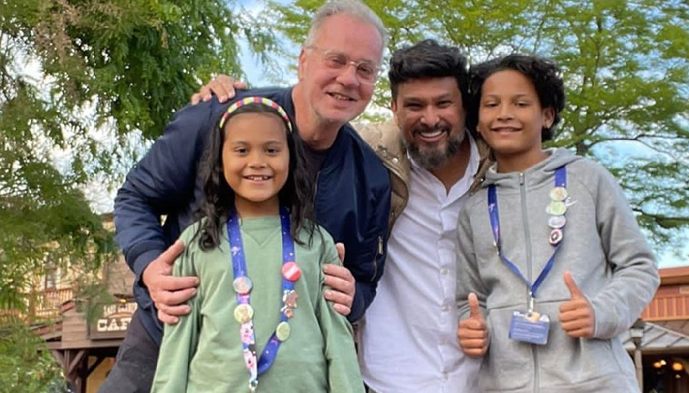 Luiz Fernando Guimarães, Adriano Medeiros e os filhos, Dante e Olivia