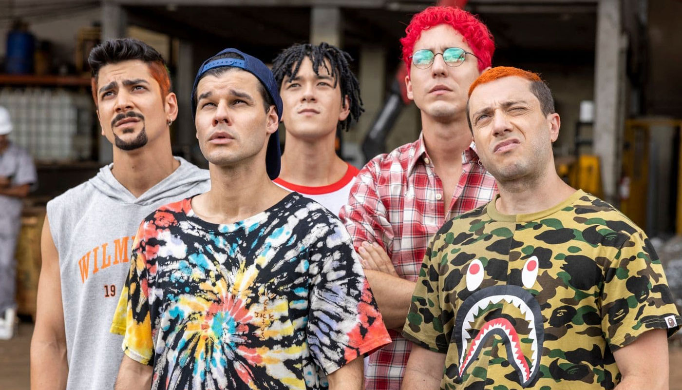 “Mamonas Assassinas: O Filme” (2023) relembra a história da banda de sucesso nos anos 1990