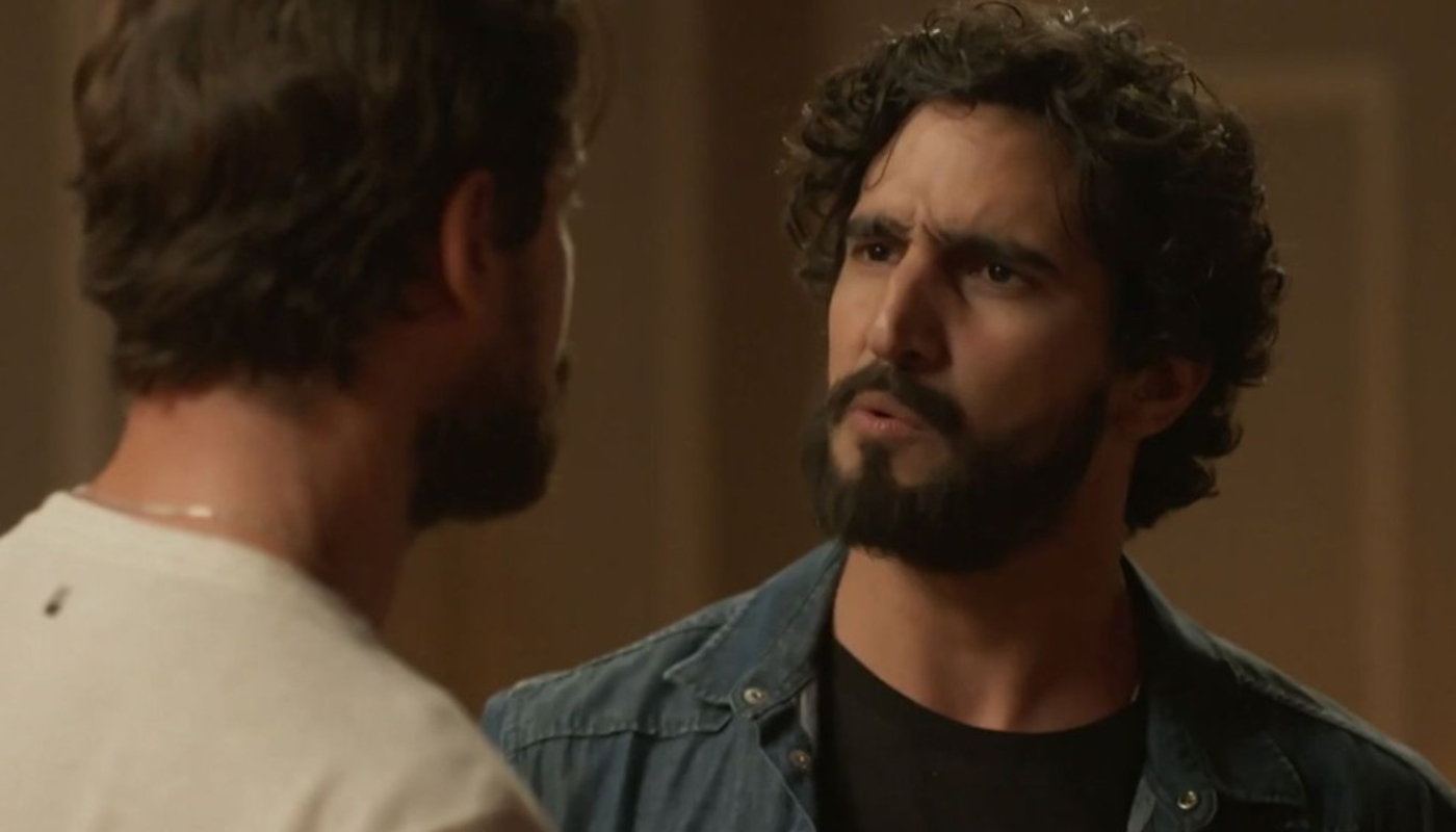 Tertulinho (Renato Góes) e José (Sergio Guizé) em
